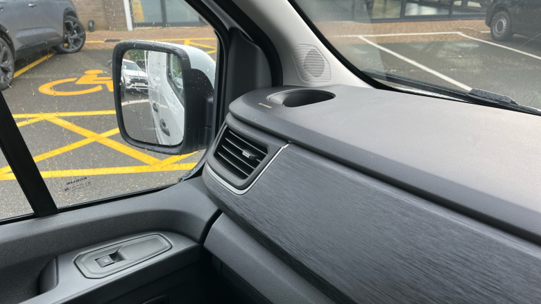 Renault Trafic Swb Diesel SL30 Blue dCi 150 Extra [Safety] Van